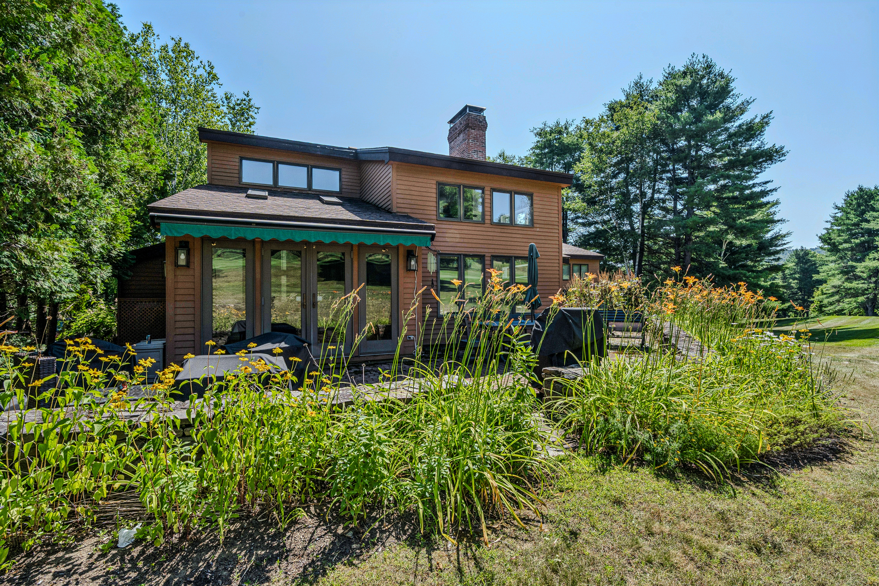 Patio Condo Overlooking Highland Golf, Coach Road