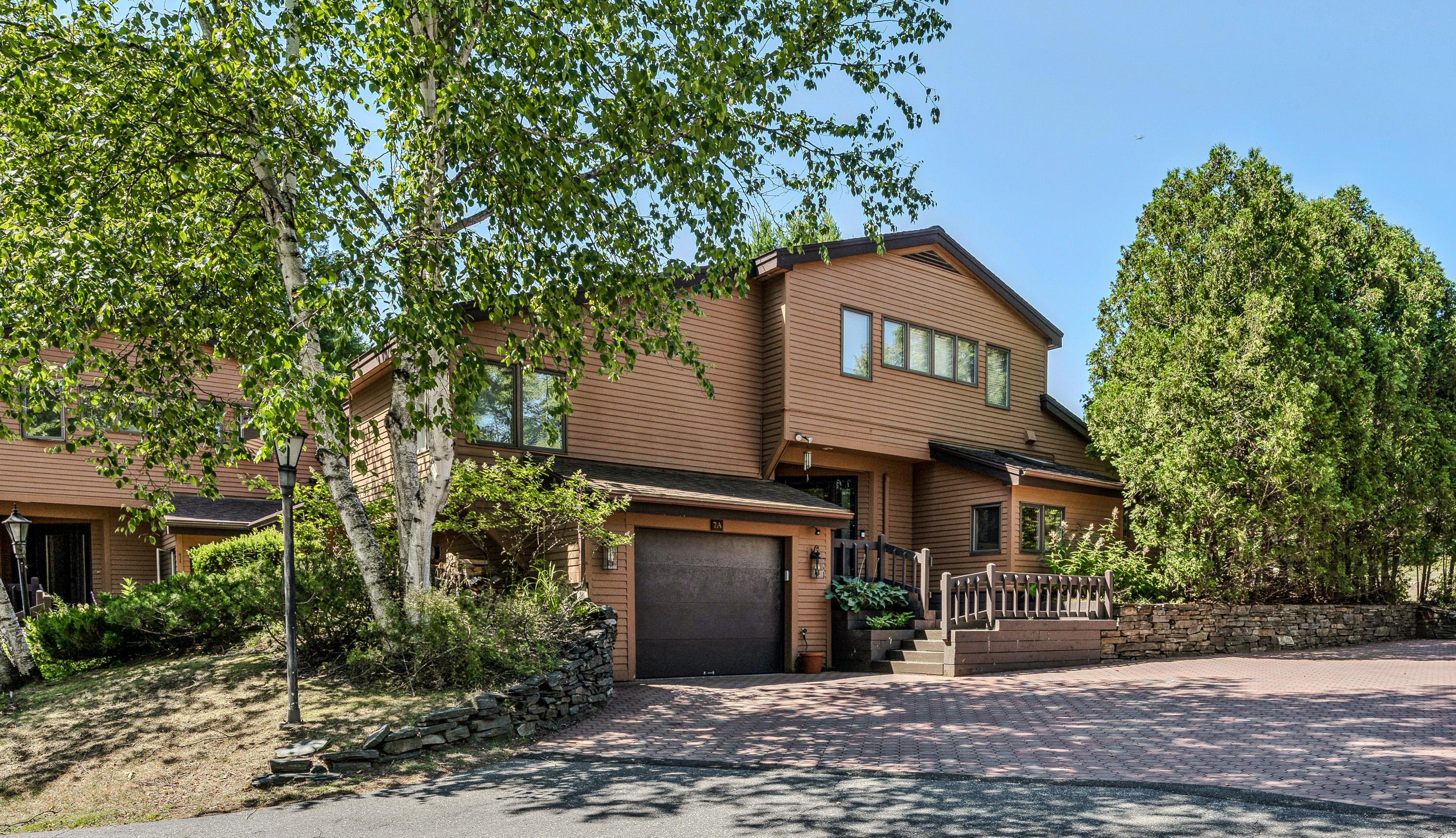 Patio Condo Overlooking Highland Golf, Coach Road