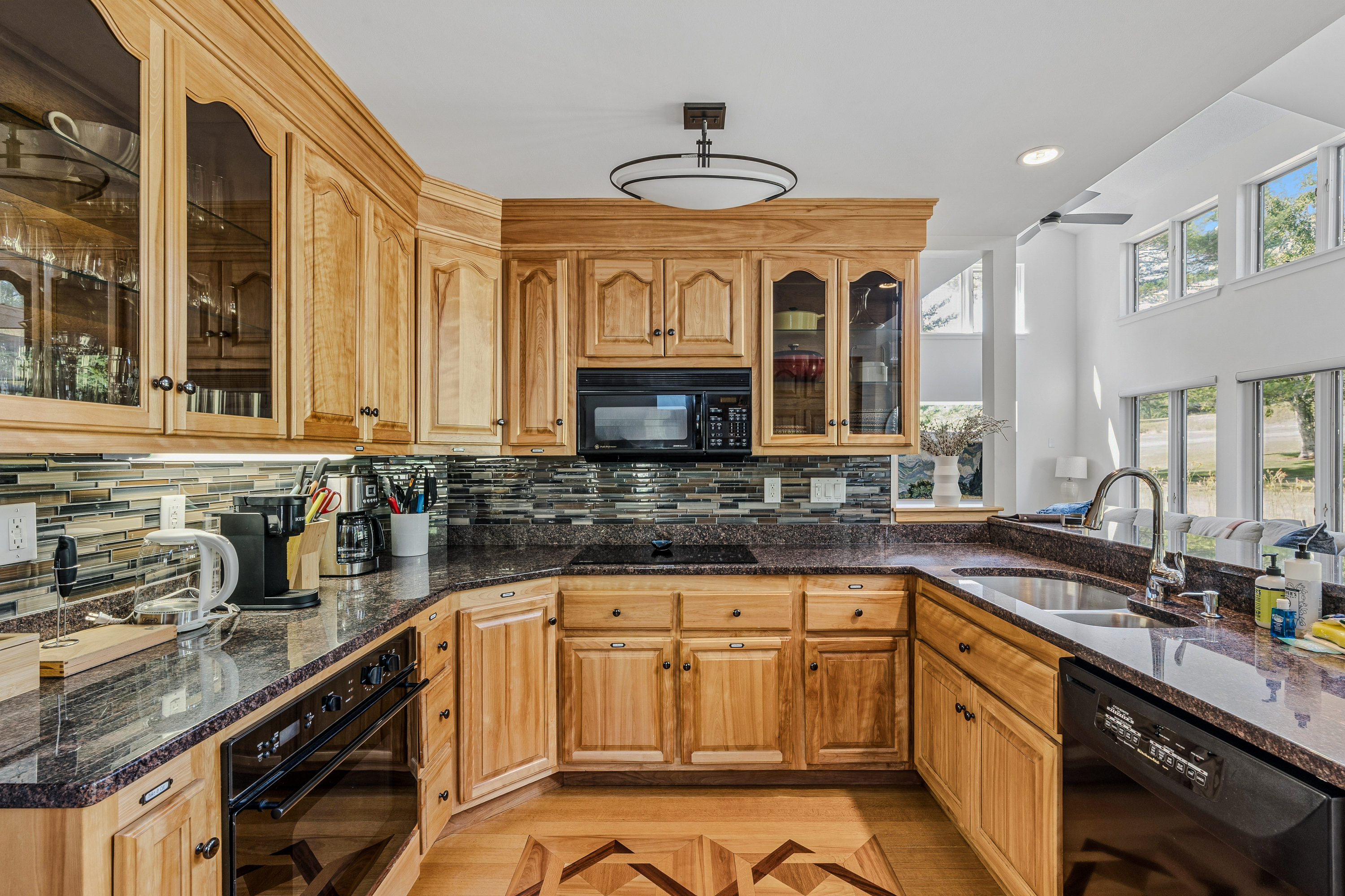 Patio Condo Overlooking Highland Golf, Coach Road