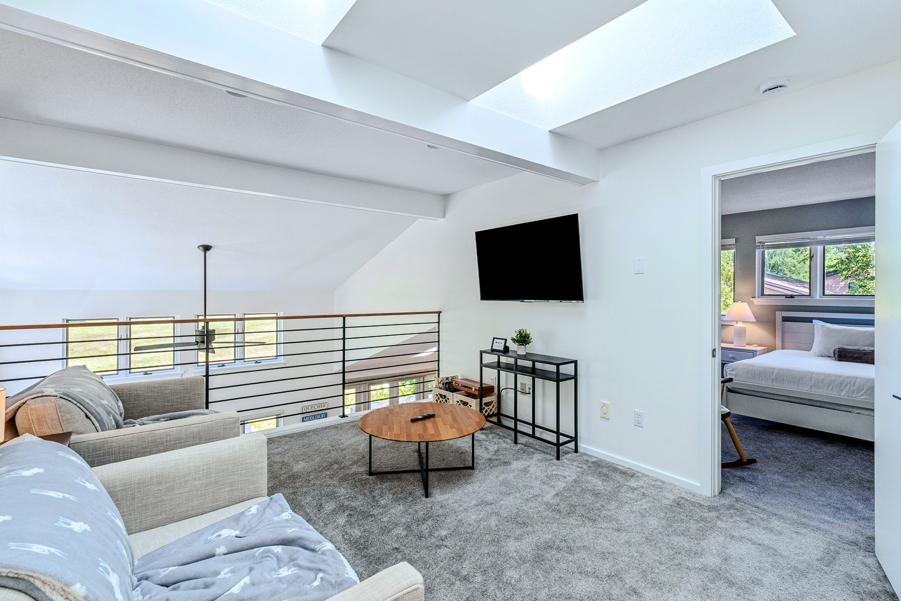 Patio Condo Overlooking Highland Golf, Coach Road